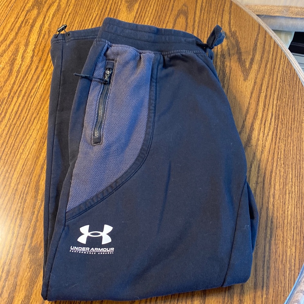 Men’s Black Under Armour Athletic Pants, Sz L